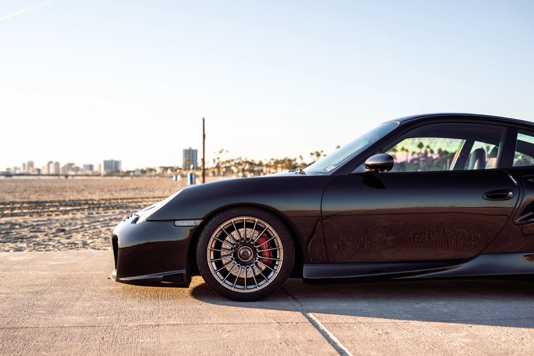 2001 Porsche 996 Turbo - Image 17 of 31