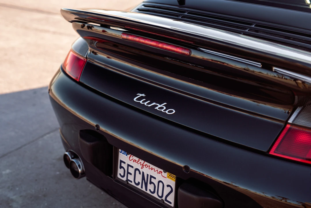 2001 Porsche 996 Turbo - Image 24 of 31