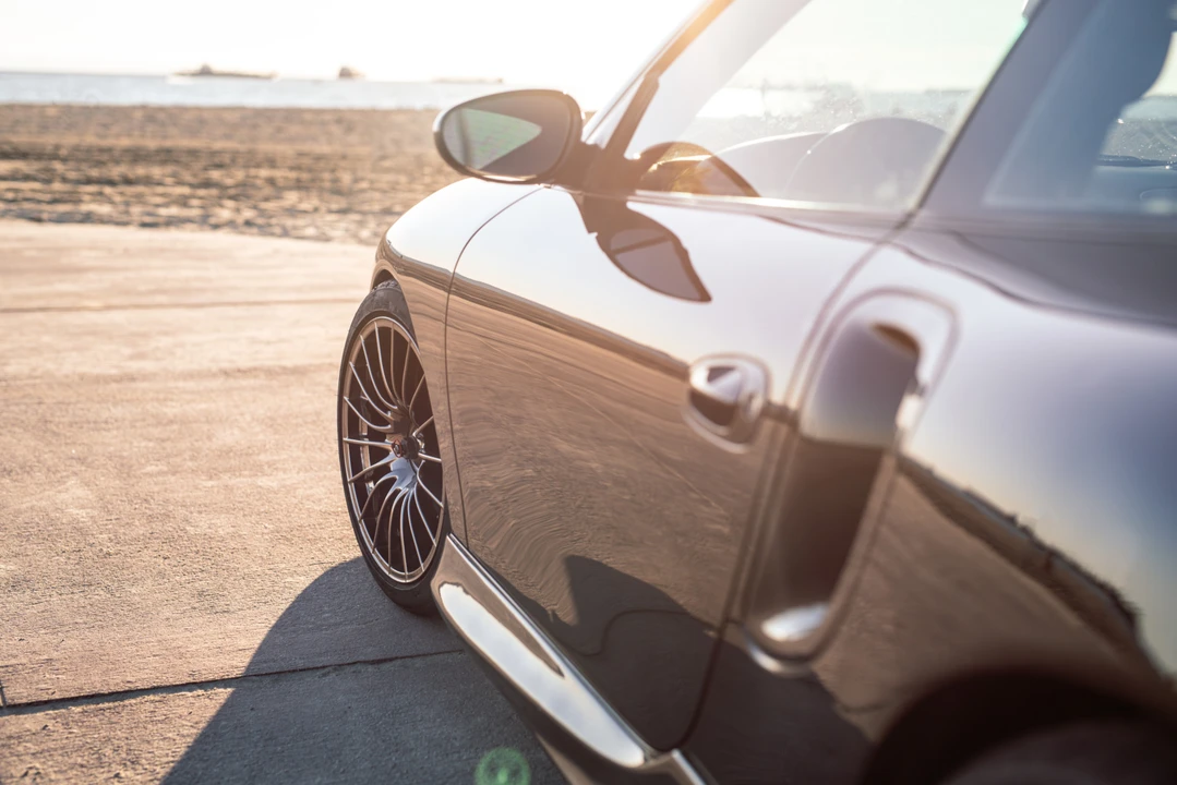 2001 Porsche 996 Turbo - Image 19 of 31