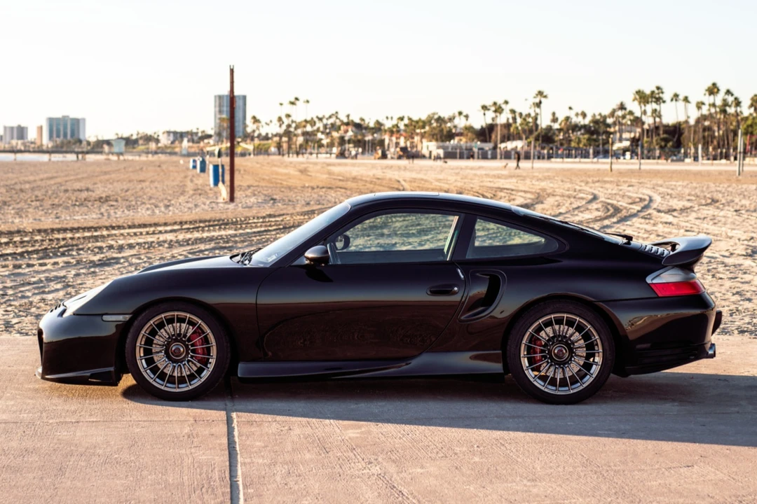 2001 Porsche 996 Turbo - Image 9 of 31