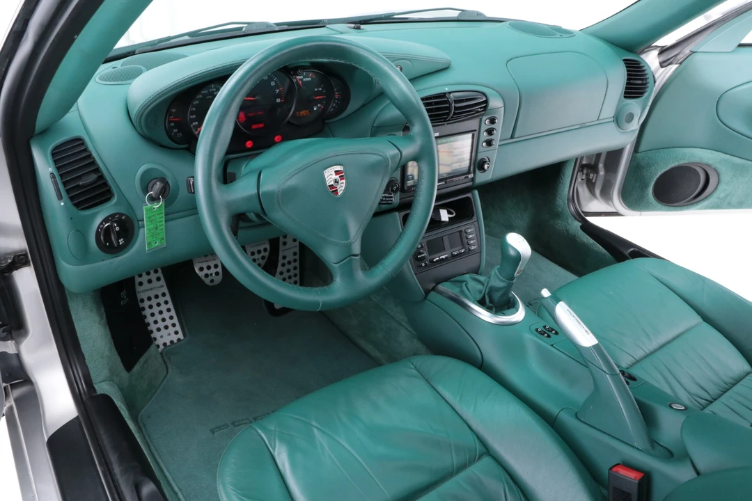 2001 Porsche 996 Turbo - Image 30 of 31