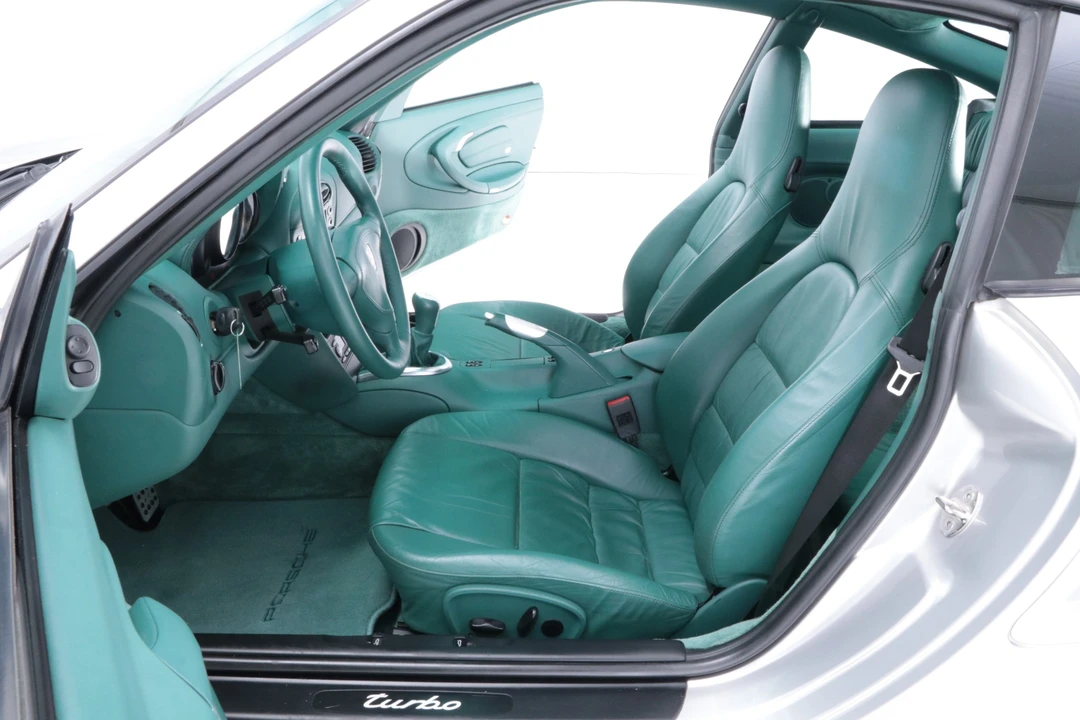 2001 Porsche 996 Turbo - Image 26 of 31