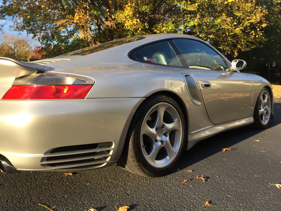 2001 Porsche 996 Turbo - Image 24 of 31