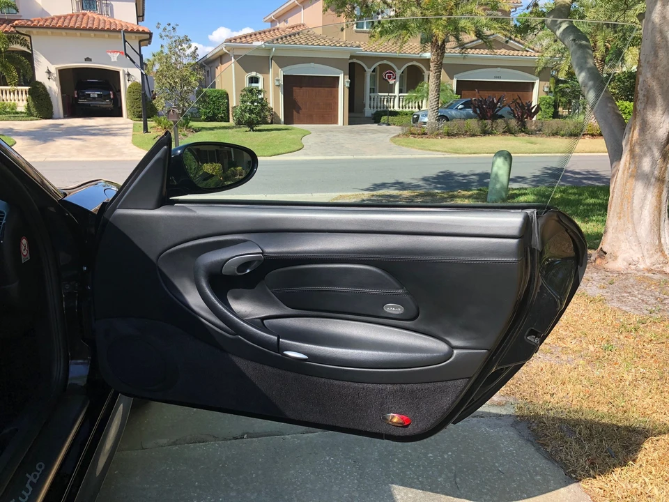 2001 Porsche 996 Turbo - Image 10 of 17