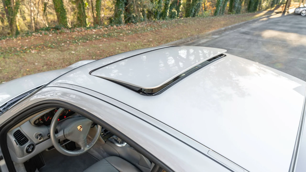 2001 Porsche 996 Turbo - Image 14 of 31