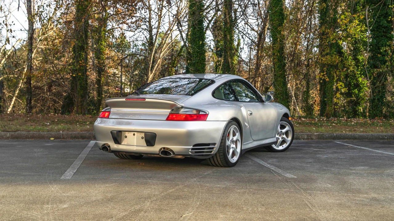 2001 Porsche 996 Turbo - Image 9 of 31