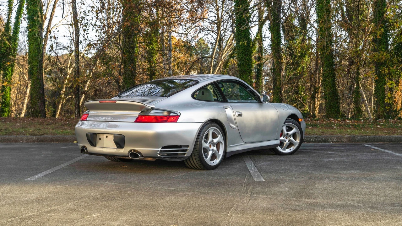 2001 Porsche 996 Turbo - Image 10 of 31