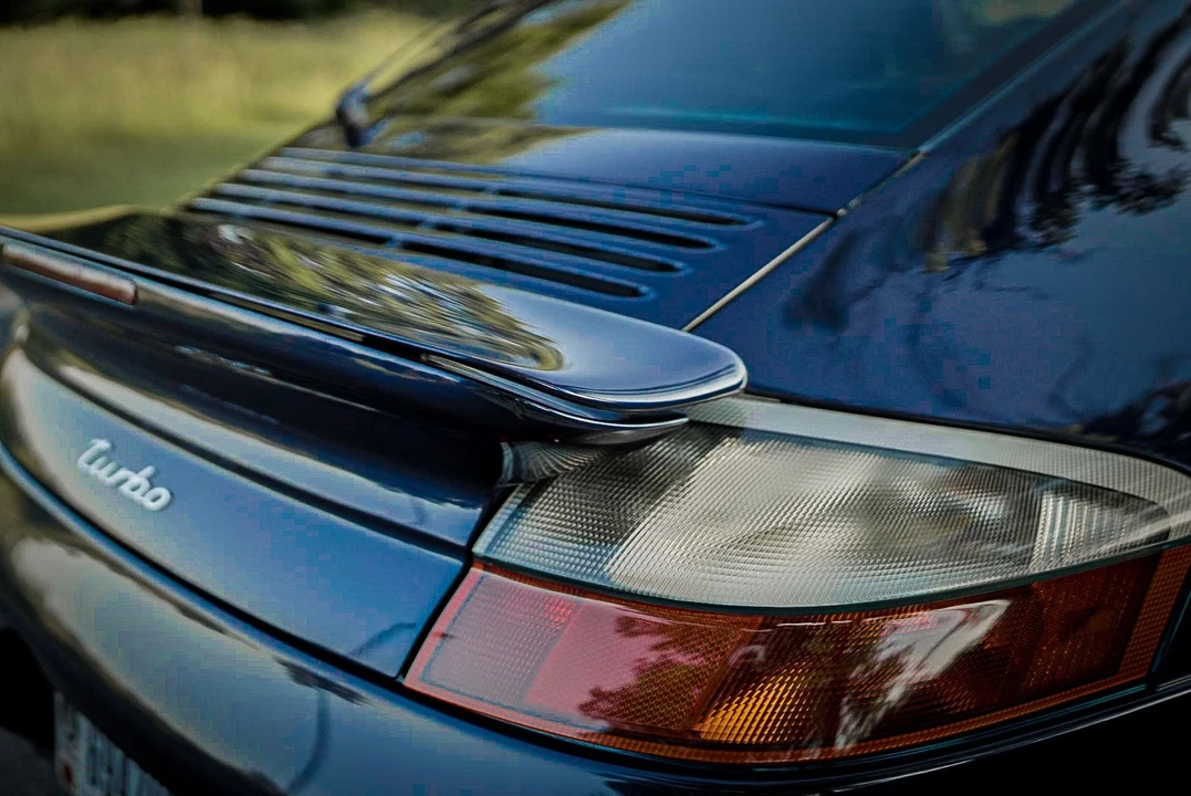 2001 Porsche 996 Turbo - Image 7 of 27