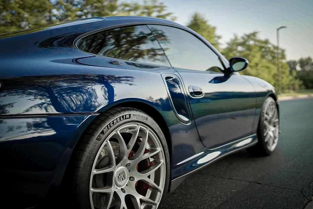 2001 Porsche 996 Turbo - Image 2 of 27