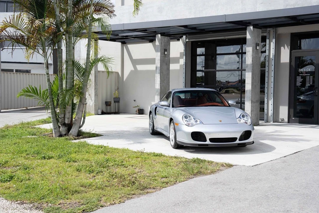 2001 Porsche 996 Turbo - Image 11 of 31