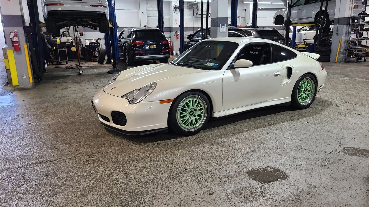 2001 Porsche 996 Turbo - Image 5 of 12