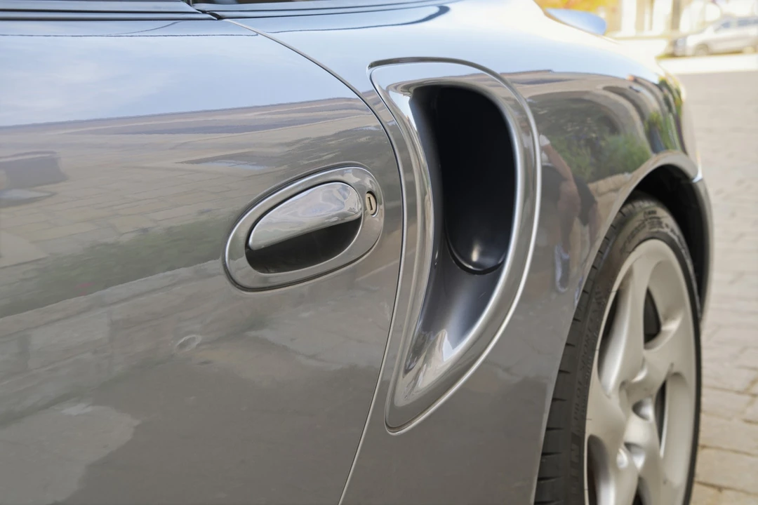 2001 Porsche 996 Turbo - Image 23 of 24