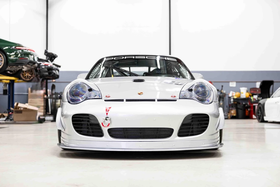 2001 Porsche 996 Turbo - Image 9 of 31