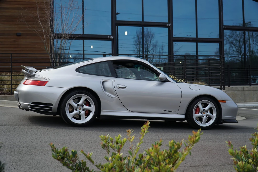 2001 Porsche 996 Turbo - Image 16 of 31