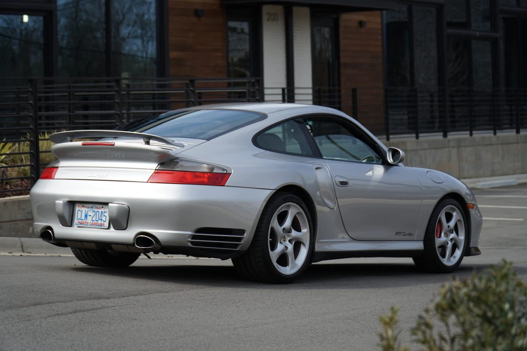 2001 Porsche 996 Turbo - Image 24 of 31
