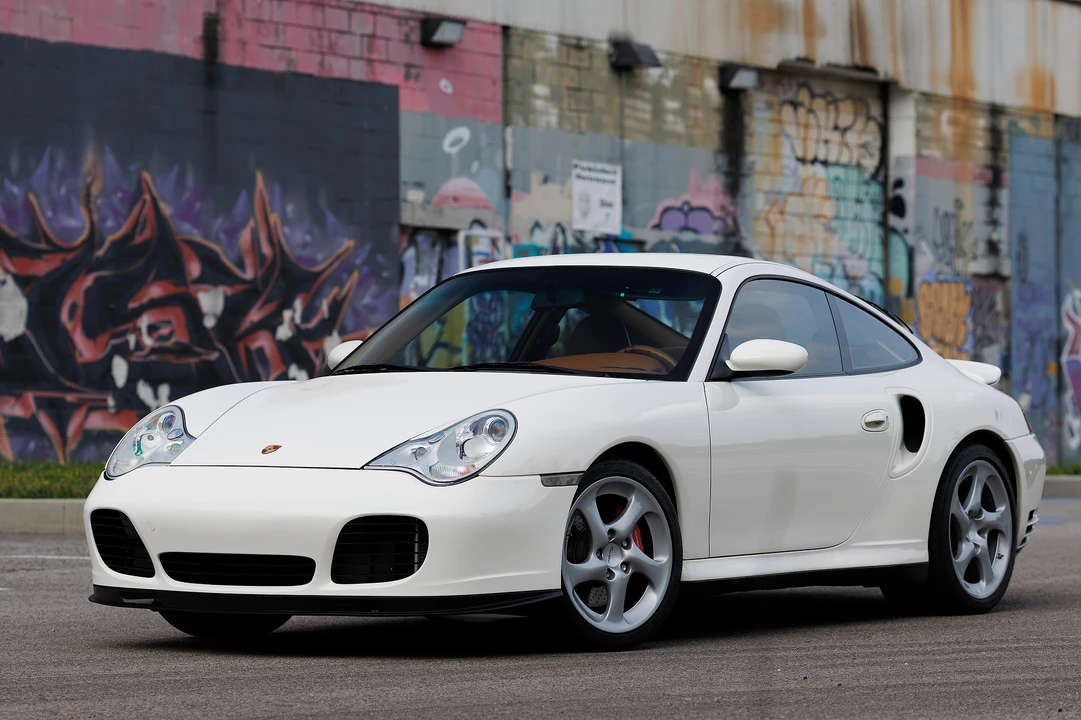 2001 Porsche 996 Turbo - Image 5 of 31