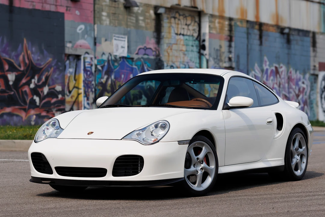 2001 Porsche 996 Turbo - Image 10 of 31