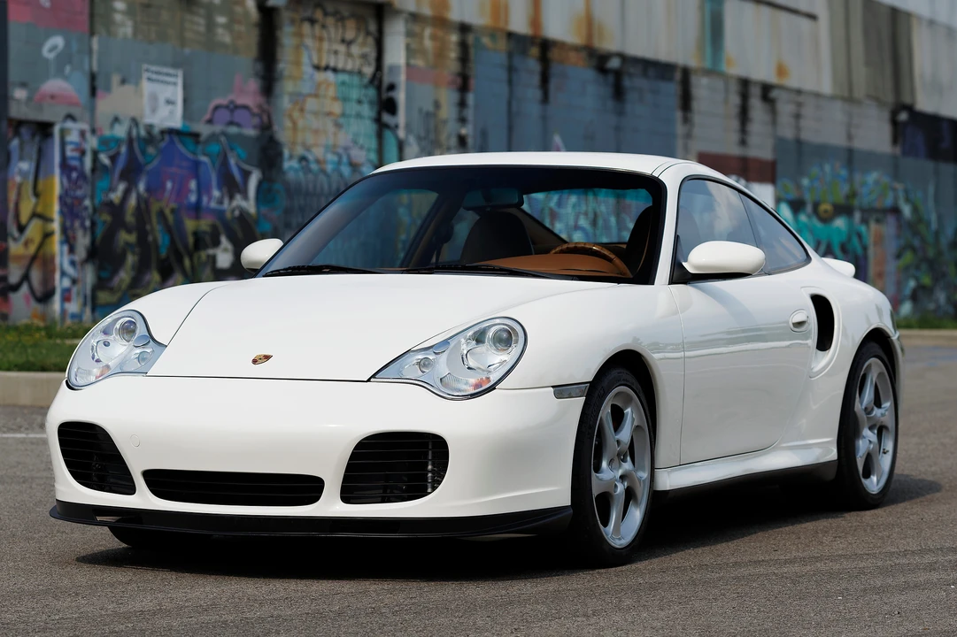 2001 Porsche 996 Turbo - Image 7 of 31