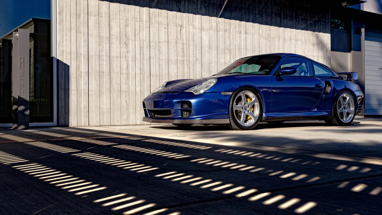 2001 Porsche 996 Turbo - Image 27 of 31