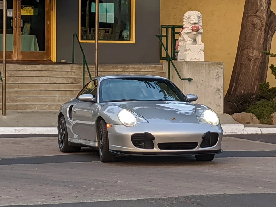 2001 Porsche 996 Turbo - Image 15 of 31
