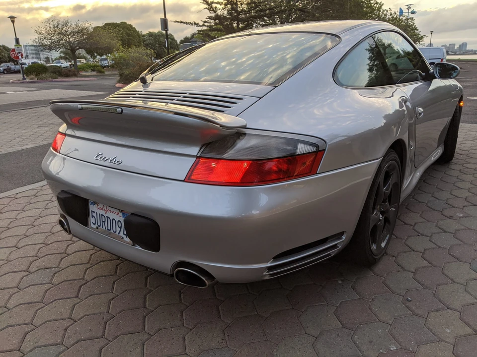 2001 Porsche 996 Turbo - Image 10 of 31