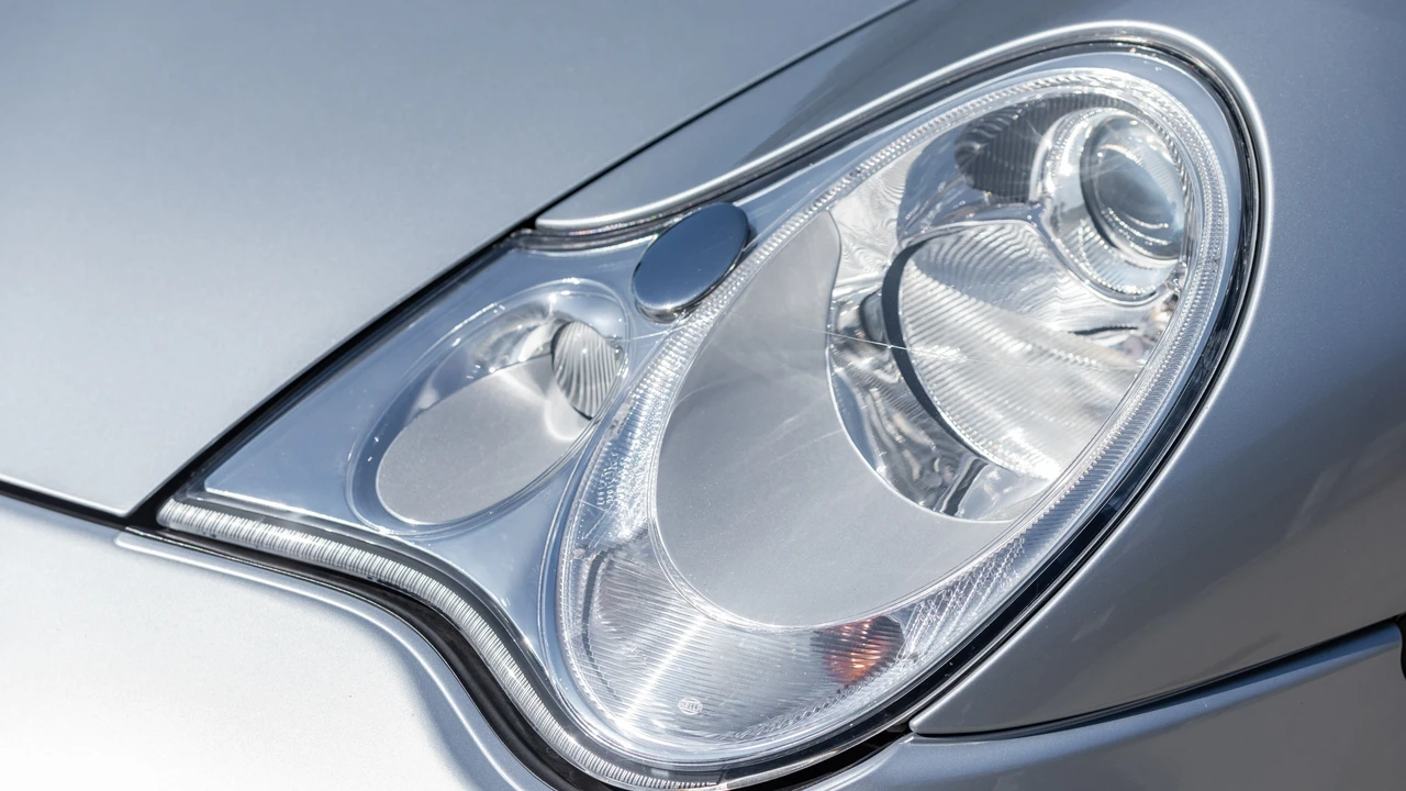 2001 Porsche 996 Turbo - Image 18 of 31