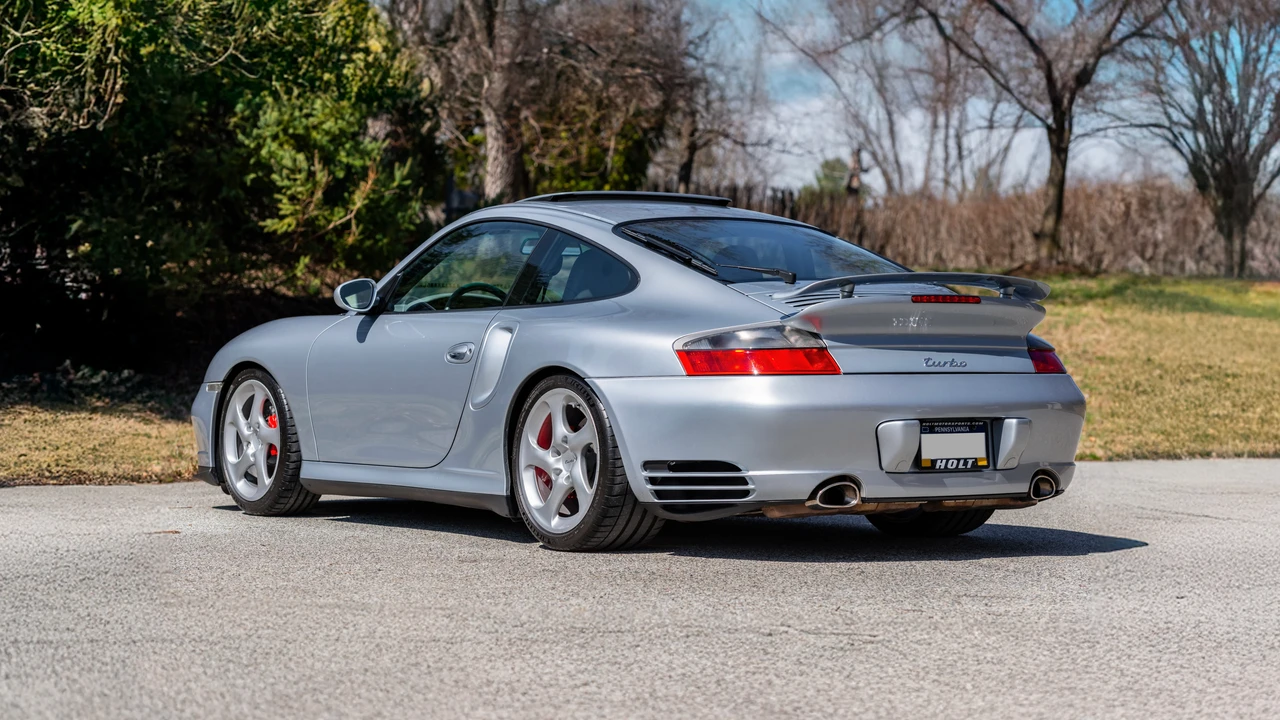 2001 Porsche 996 Turbo - Image 13 of 31