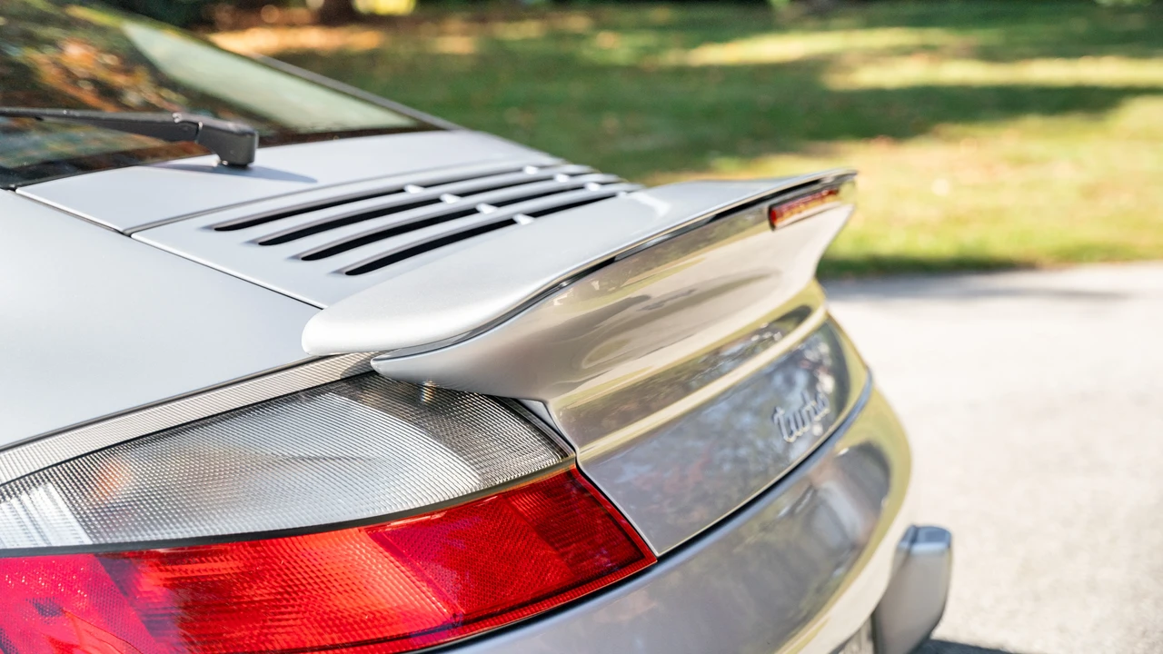 2001 Porsche 996 Turbo - Image 24 of 31