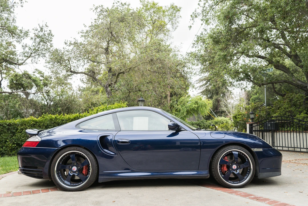 2001 Porsche 996 Turbo - Image 10 of 31