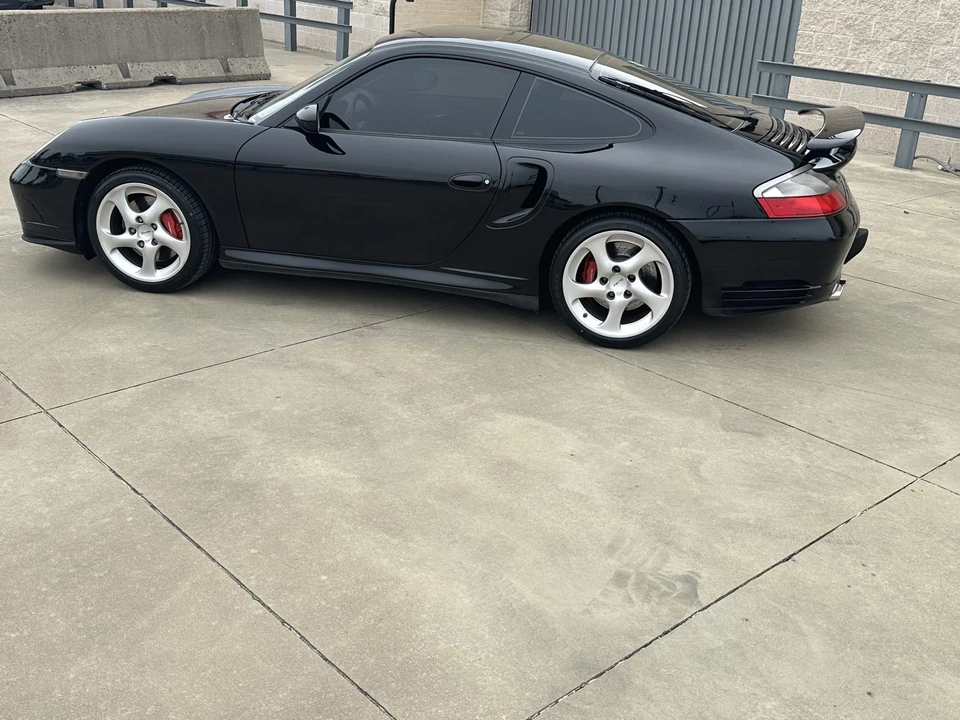 2001 Porsche 996 Turbo - Image 24 of 31