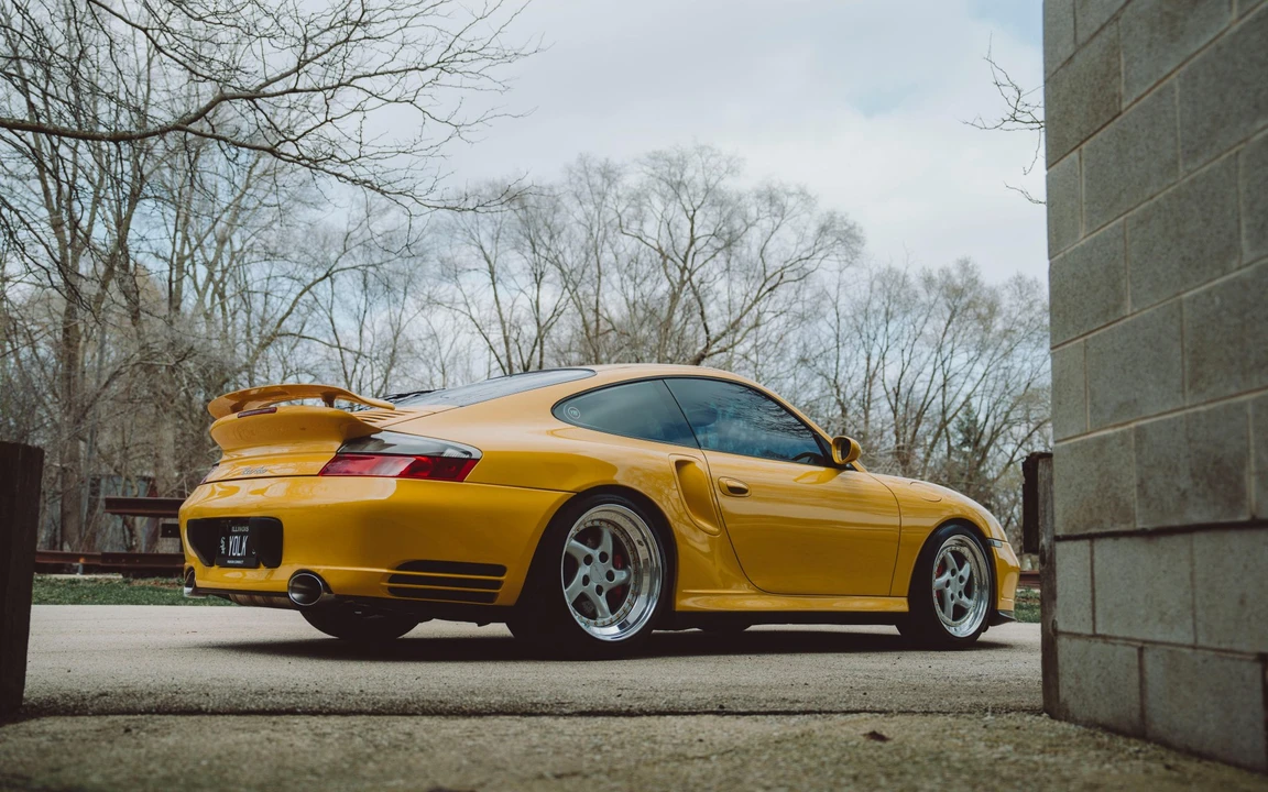 2001 Porsche 996 Turbo - Image 23 of 31