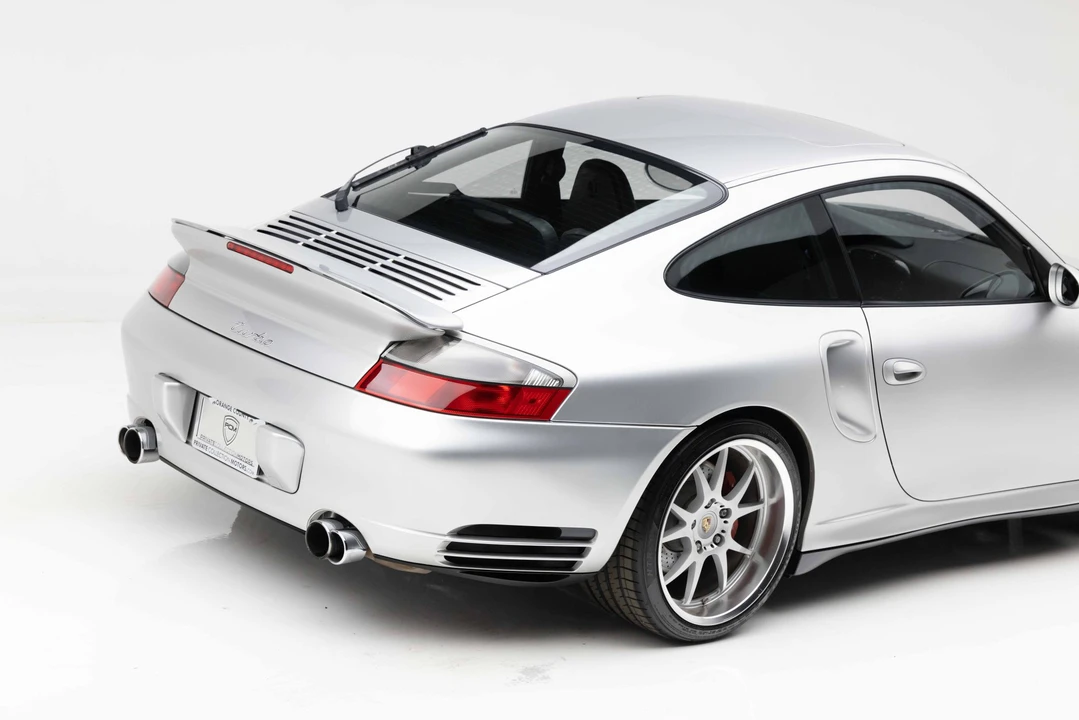 2001 Porsche 996 Turbo - Image 17 of 31