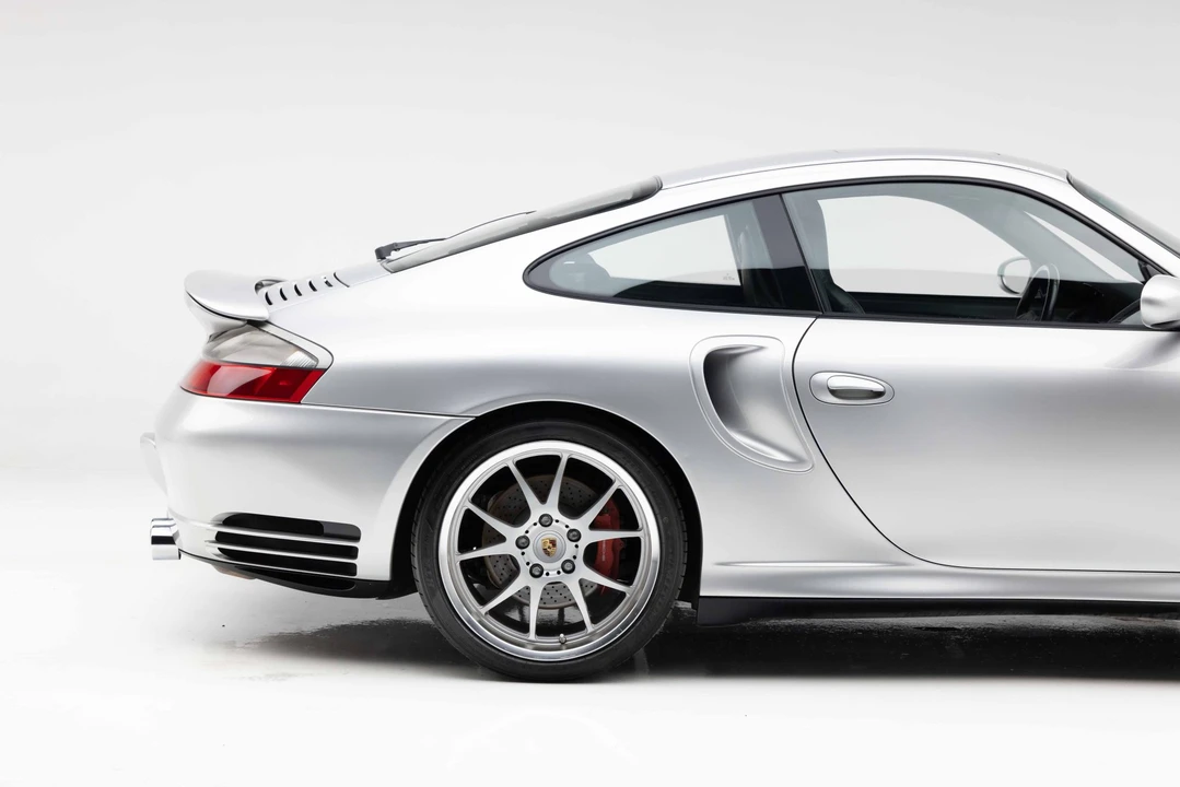 2001 Porsche 996 Turbo - Image 27 of 31
