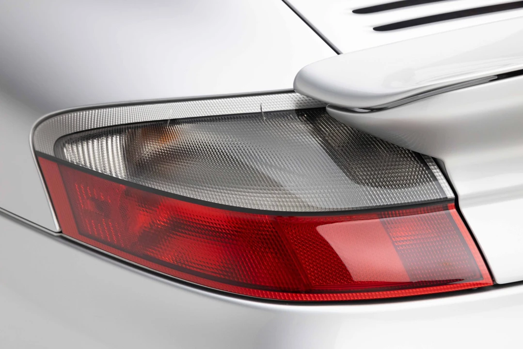2001 Porsche 996 Turbo - Image 19 of 31