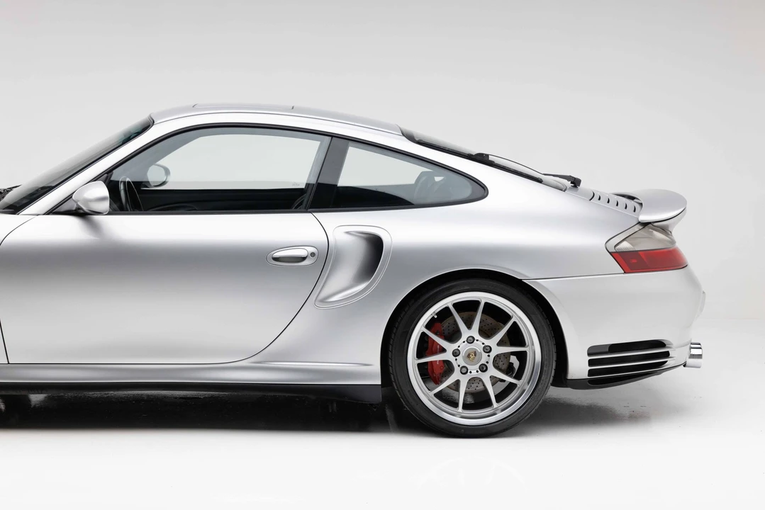 2001 Porsche 996 Turbo - Image 28 of 31