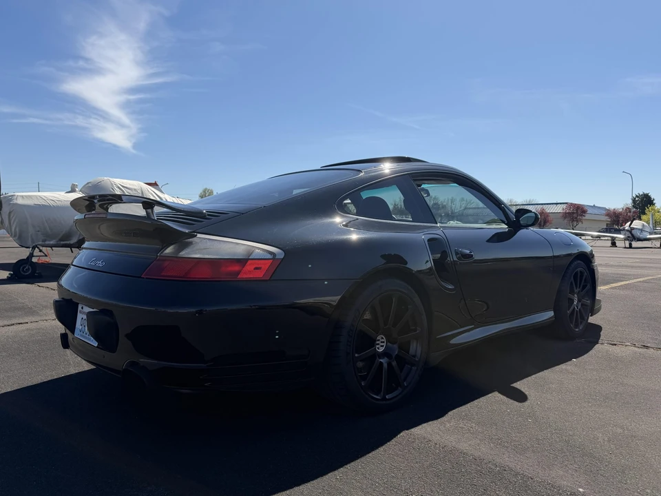 2001 Porsche 996 Turbo - Image 23 of 31