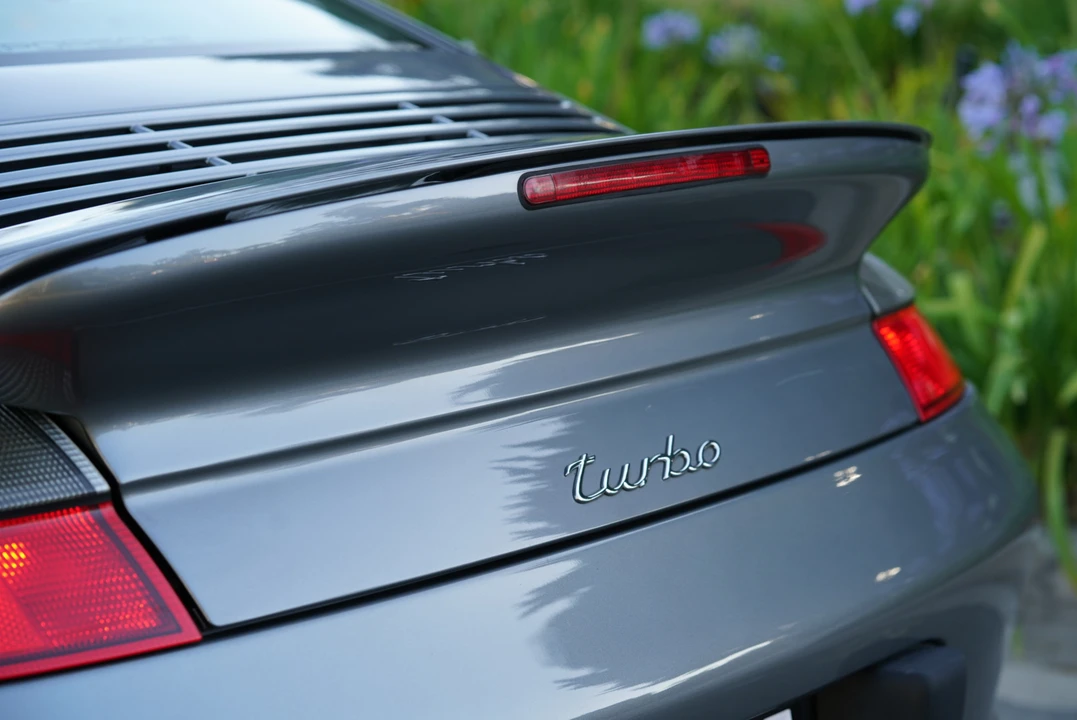 2001 Porsche 996 Turbo - Image 27 of 31
