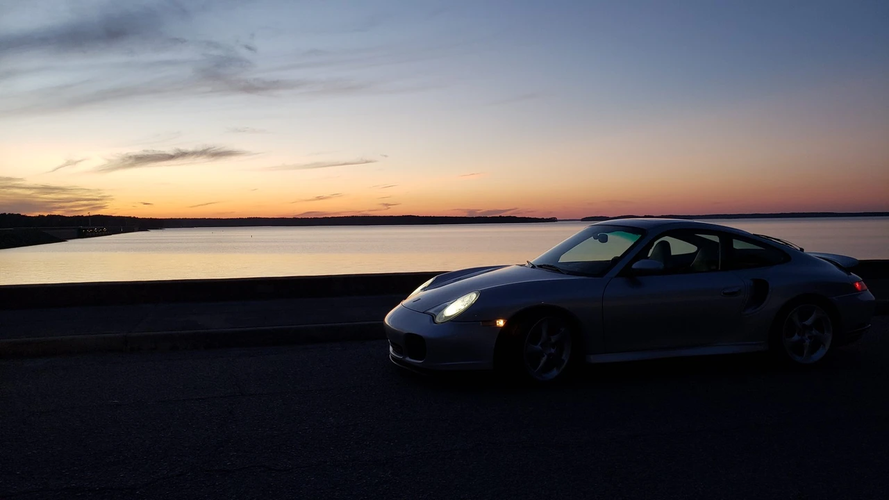 2001 Porsche 996 Turbo - Image 25 of 31