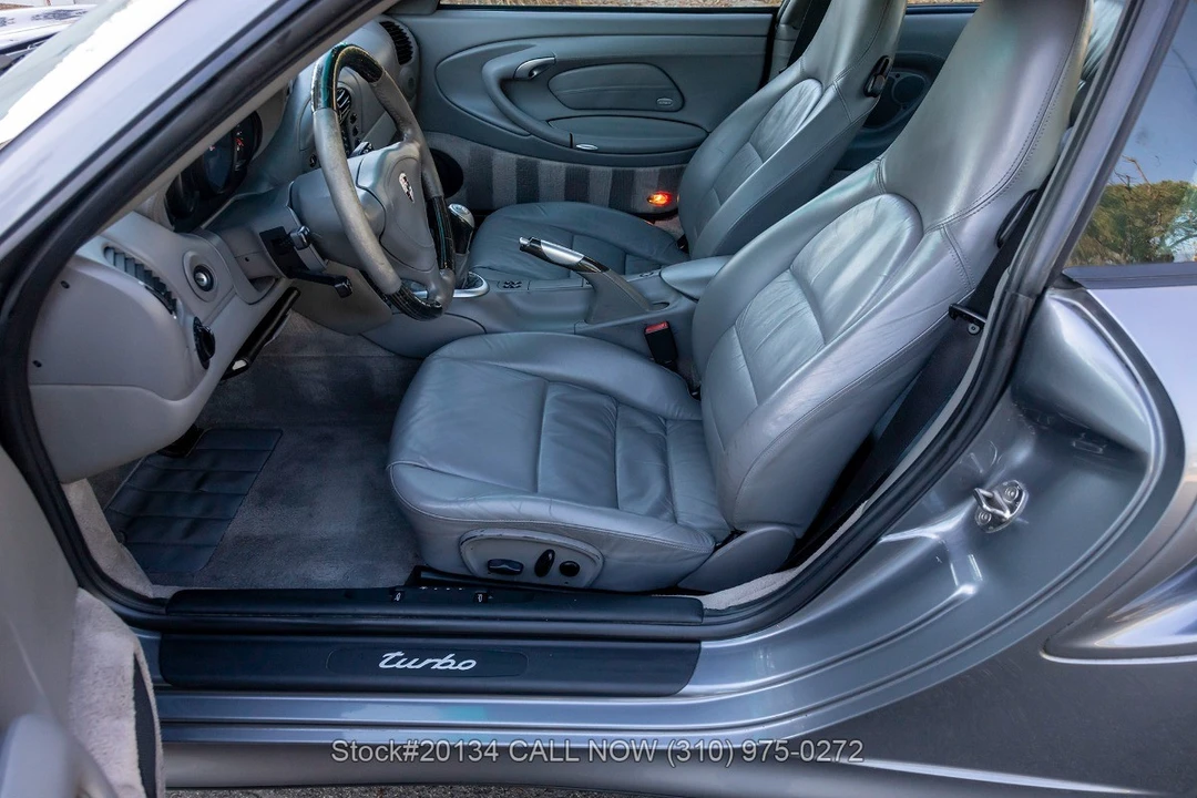 2001 Porsche 996 Turbo - Image 25 of 31