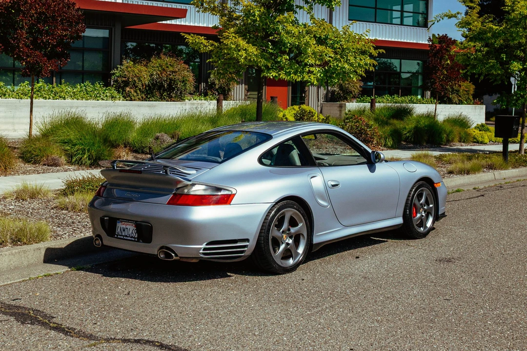2001 Porsche 996 Turbo - Image 7 of 31