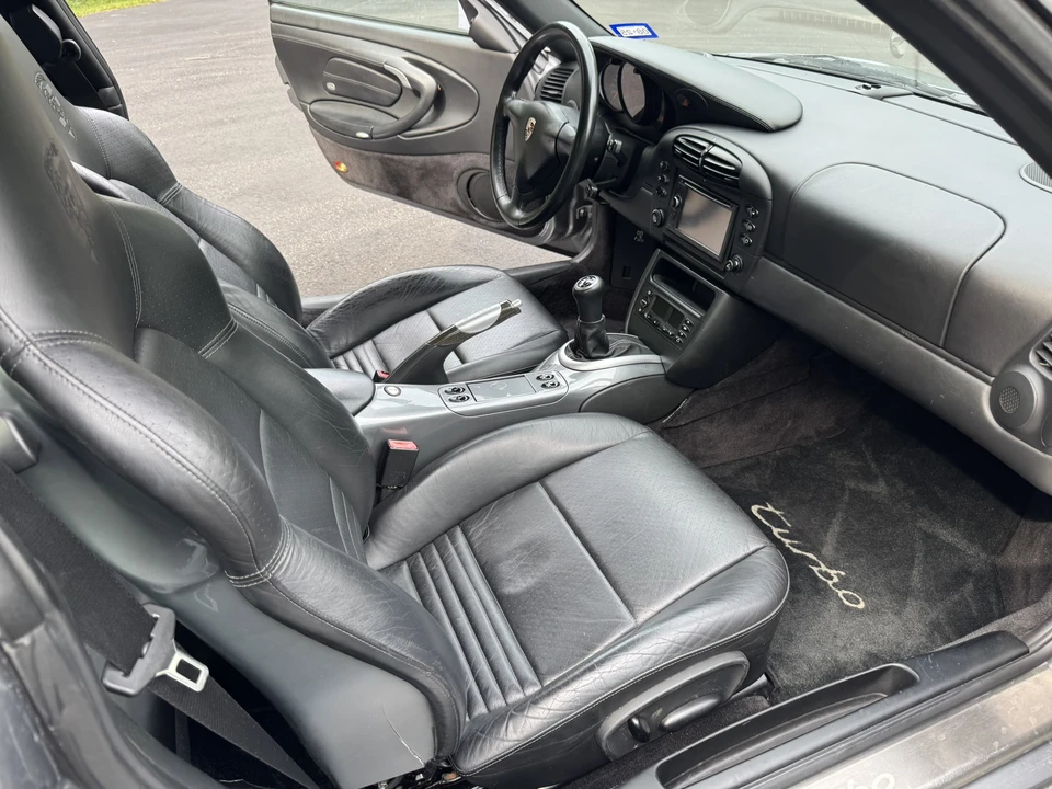 2001 Porsche 996 Turbo - Image 25 of 31