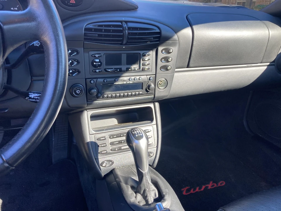 2001 Porsche 996 Turbo - Image 23 of 31