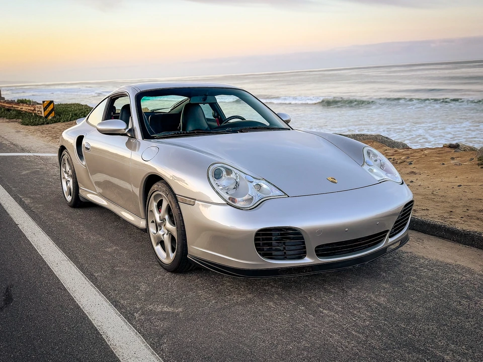 2001 Porsche 996 Turbo - Image 13 of 31