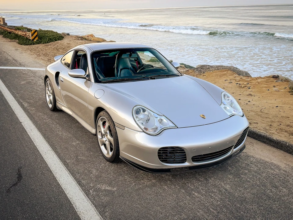 2001 Porsche 996 Turbo - Image 12 of 31