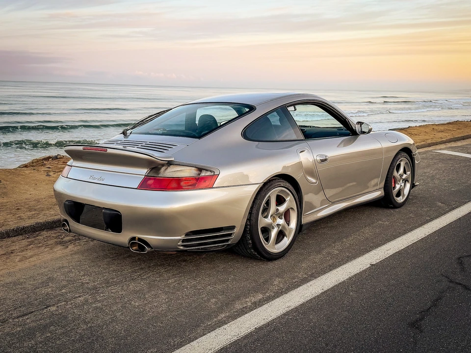 2001 Porsche 996 Turbo - Image 25 of 31