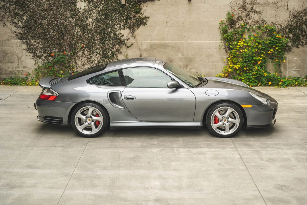 2001 Porsche 996 Turbo - Image 25 of 31