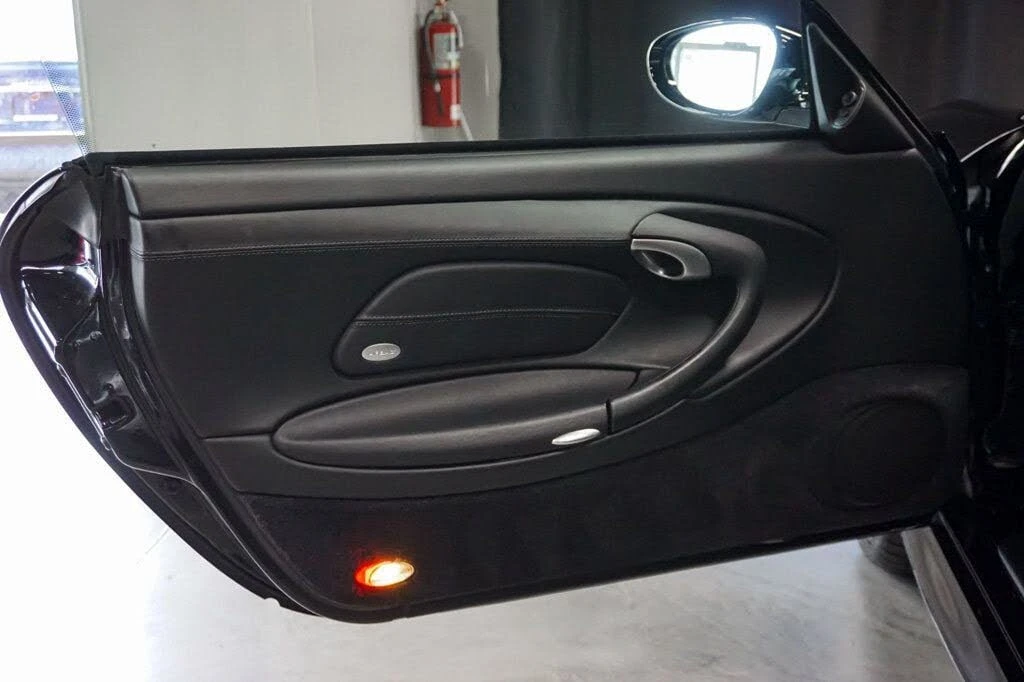 2001 Porsche 996 Turbo - Image 18 of 31