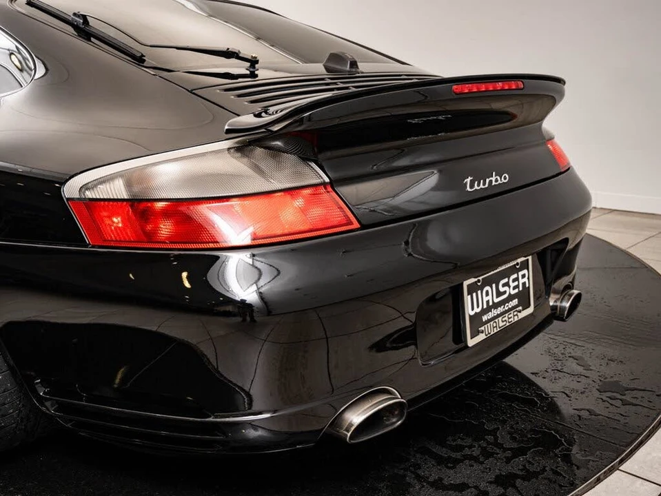 2001 Porsche 996 Turbo - Image 25 of 31