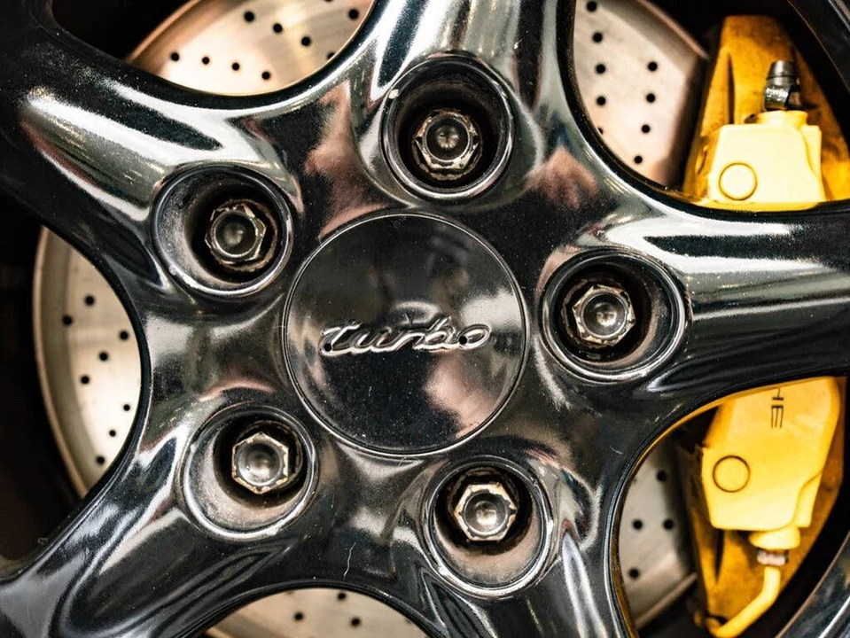2001 Porsche 996 Turbo - Image 13 of 31