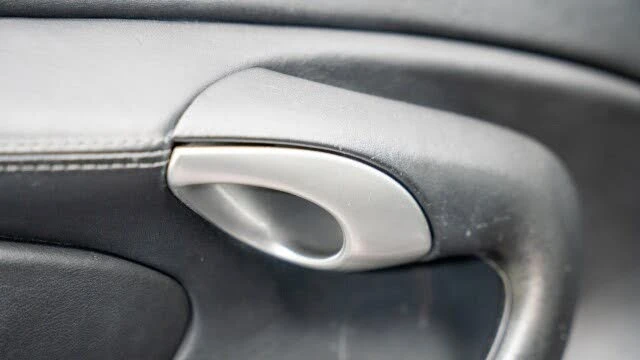 2001 Porsche 996 Turbo - Image 24 of 31